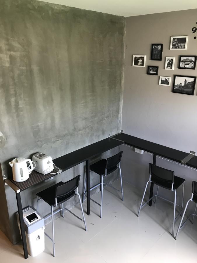 Hubb Hostel Phuket Airport Nai Yang-stranden Eksteriør billede