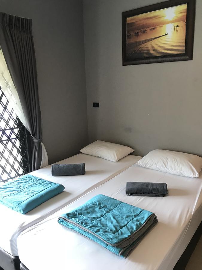 Hubb Hostel Phuket Airport Nai Yang-stranden Eksteriør billede